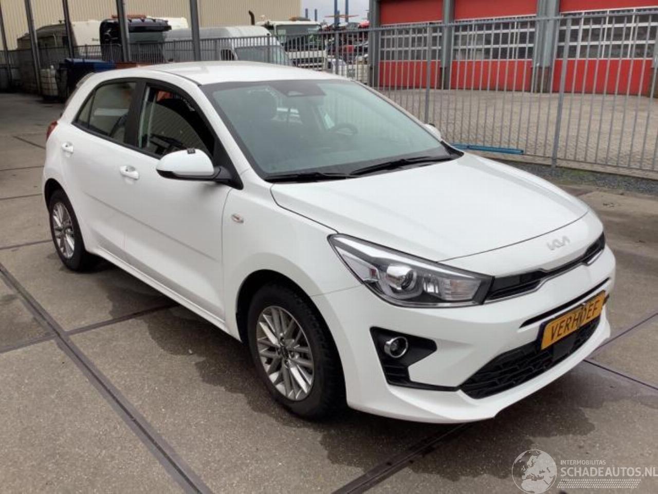 Kia Rio Rio IV (YB), Hatchback, 2017 1.0i T-GDi 100 MHEV