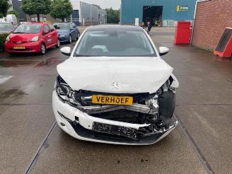 demontáž osobní automobily Peugeot 308 308 (L3/L8/LB/LH/LP), Hatchback 5-drs, 2013 / 2021 1.6 16V THP 2014/7