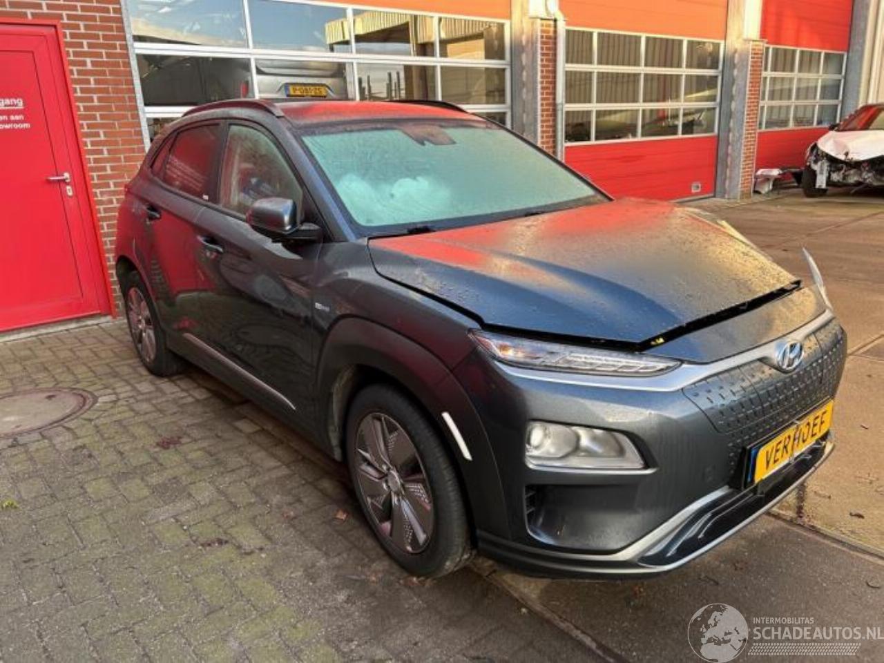 Hyundai Kona Kona (OS), SUV, 2017 / 2023 39 kWh