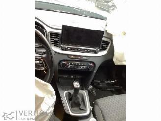 Kia Cee d Ceed (CDB5/CDBB), Hatchback 5-drs, 2018 1.0i T-GDi 12V picture 8