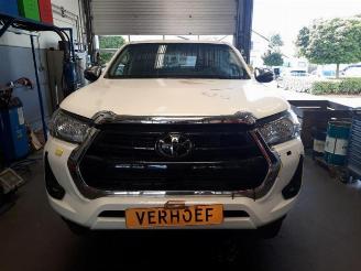 demontáž osobní automobily Toyota Hilux Hilux V/VI, Pick-up, 2015 2.4 D4D-F 16V 4x4 2024/9