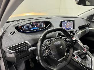 Peugeot 5008 1.2 PureTech 130 Executive 7-Pers. picture 7