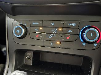 Ford Focus HB 1.0 EcoBoost Titanium Edition picture 10