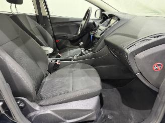 Ford Focus HB 1.0 EcoBoost Titanium Edition picture 18