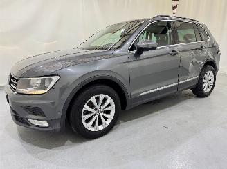 Volkswagen Tiguan 1.4 TSI Comf.Business Pano picture 11