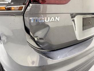 Volkswagen Tiguan 1.4 TSI Comf.Business Pano picture 18