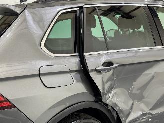 Volkswagen Tiguan 1.4 TSI Comf.Business Pano picture 35