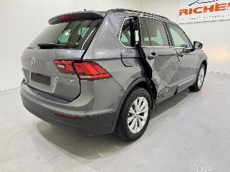 Volkswagen Tiguan 1.4 TSI Comf.Business Pano picture 23