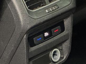 Volkswagen Tiguan 1.4 TSI Comf.Business Pano picture 30