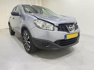 Voiture accidenté Nissan Qashqai 1.6 Visia Navi/Airco 2010/11