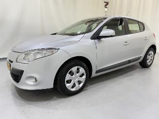 Renault Mégane HB 1.5 dCi FAP Dynamique picture 3