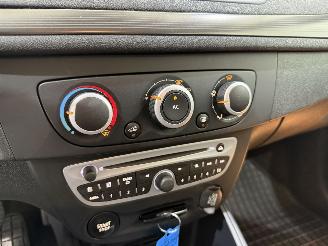 Renault Mégane HB 1.5 dCi FAP Dynamique picture 22