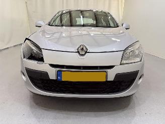 Renault Mégane HB 1.5 dCi FAP Dynamique picture 2