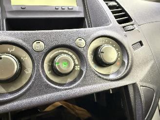 Mitsubishi Grandis 2.4-16V Intense 7-pers. picture 19