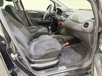 Fiat Punto 0.9 TwinAir Turbo 100 Lounge picture 25