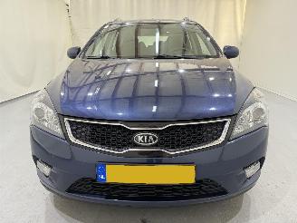 Kia Ceed SW 1.4 CVVT Navigator Plus picture 2
