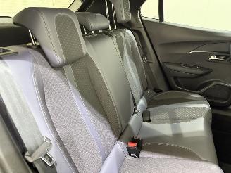 Peugeot 2008 1.2 PureTech Allure Automaat picture 33