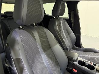 Peugeot 2008 1.2 PureTech Allure Automaat picture 30