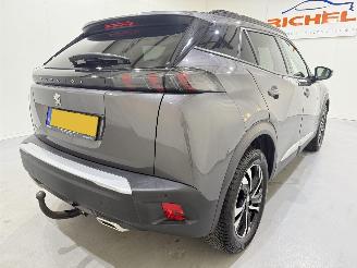 Peugeot 2008 1.2 PureTech Allure Automaat picture 21
