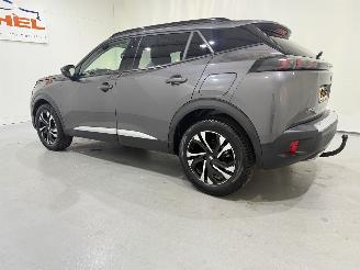 Peugeot 2008 1.2 PureTech Allure Automaat picture 4