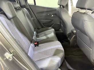 Peugeot 2008 1.2 PureTech Allure Automaat picture 32