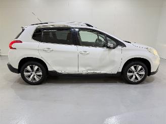 Peugeot 2008 1.2 PureTech 82 Allure Clima picture 31