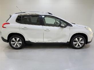 Peugeot 2008 1.2 PureTech 82 Allure Clima picture 6