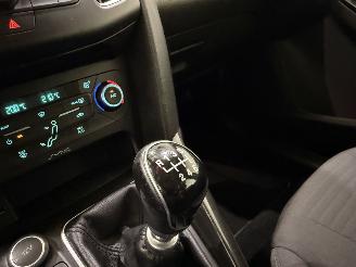 Ford Focus Wagon 1.0 Titanium Edition picture 26