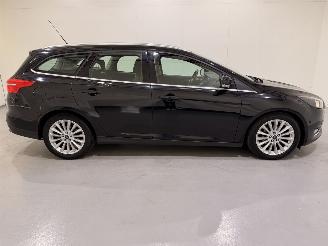 Ford Focus Wagon 1.0 Titanium Edition picture 28