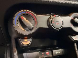 Kia Picanto 1.0 EconomyLine 5Doors picture 33