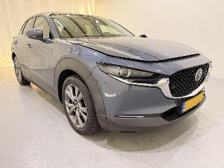 krockskadad bil auto Mazda CX-30 2.0 E-Skyactiv X MHEV Luxury 2021/4
