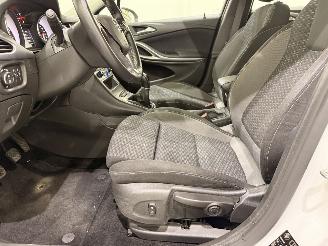 Opel Astra SPORTS TOURER 1.2 Edition Clima/Navi picture 28