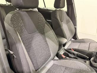 Opel Astra SPORTS TOURER 1.2 Edition Clima/Navi picture 21