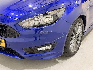 Ford Focus Wagon 1.5 ST-Line Navi/Clima picture 8