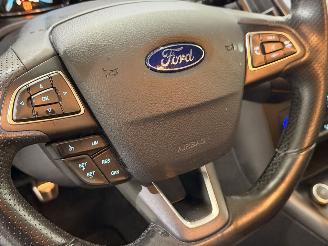 Ford Focus Wagon 1.5 ST-Line Navi/Clima picture 44