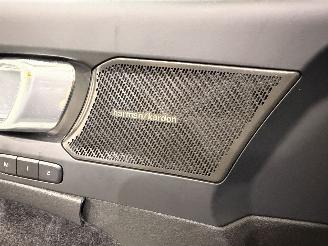 Volvo XC40 T2 Plus Dark Aut8 picture 38