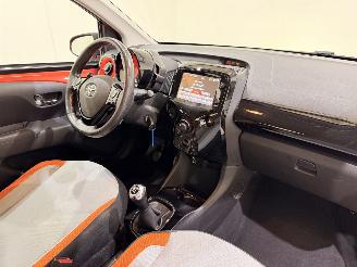 Toyota Aygo HB 1.0 VVT-i x-cite Navi/Airco picture 28
