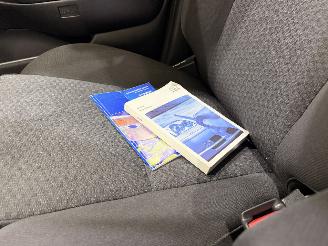 Toyota Avensis 1.8 VVT-i Linea Sol Clima NAP picture 22