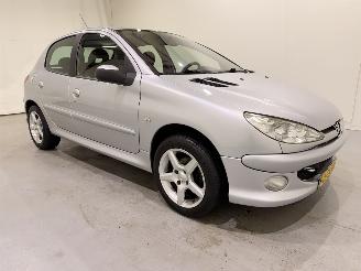 damaged passenger cars Peugeot 206 HB 1.4i Air-Line CLIMA/NAP 2008/1