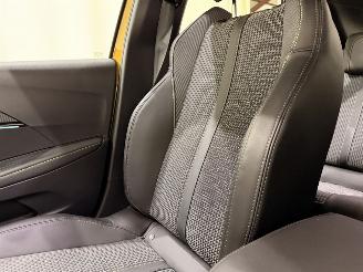 Peugeot 208 1.2 GT 130 Automaat picture 27