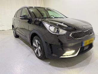 Schadeauto Kia Niro 1.6 GDI Hybrid BusinessLine 2016/11