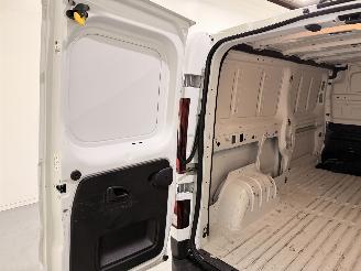 Renault Trafic 2.0 Blue dCi 150 Comfort Automatic picture 28