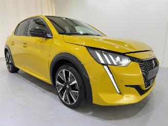 Vaurioauto  passenger cars Peugeot 208 HB 1.2 Puretech 130 GT-Line Aut8 2020/3