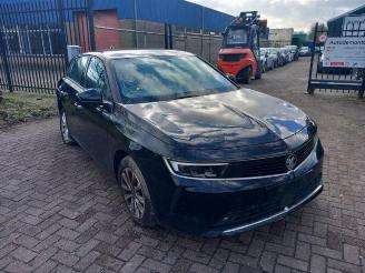 Coche siniestrado Opel Astra Astra L (F3/FB/FM/FP), Hatchback 5-drs, 2021 1.2 Turbo 130 12V 2023/3