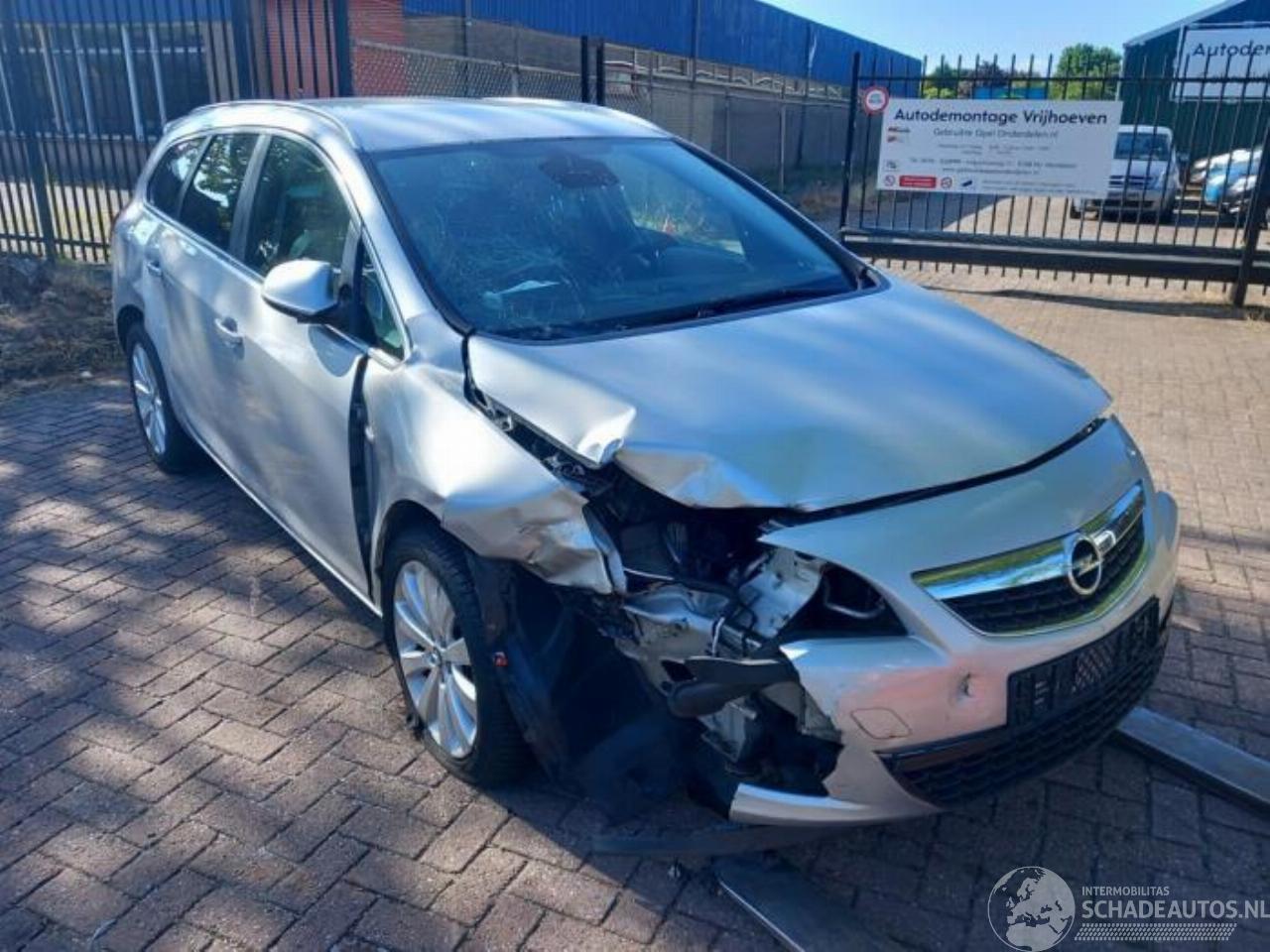 Opel Astra Astra J Sports Tourer (PD8/PE8/PF8), Combi, 2010 / 2015 1.4 Turbo 16V