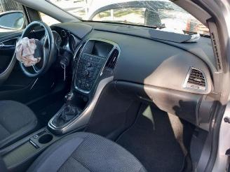 Opel Astra Astra J Sports Tourer (PD8/PE8/PF8), Combi, 2010 / 2015 1.4 Turbo 16V picture 10