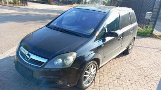 Opel Zafira  picture 3