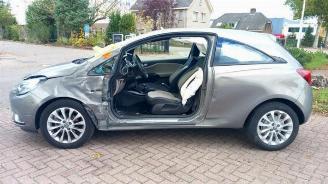 Opel Corsa-E Corsa E, Hatchback, 2014 1.4 16V picture 4