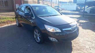 Dezmembrări autoturisme Opel Astra Astra J Sports Tourer (PD8/PE8/PF8), Combi, 2010 / 2015 1.4 Turbo 16V 2011/1