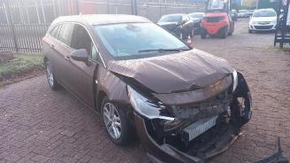 Vrakbiler auto Opel Astra Astra K Sports Tourer, Combi, 2015 / 2022 1.4 Turbo 16V 2016/8